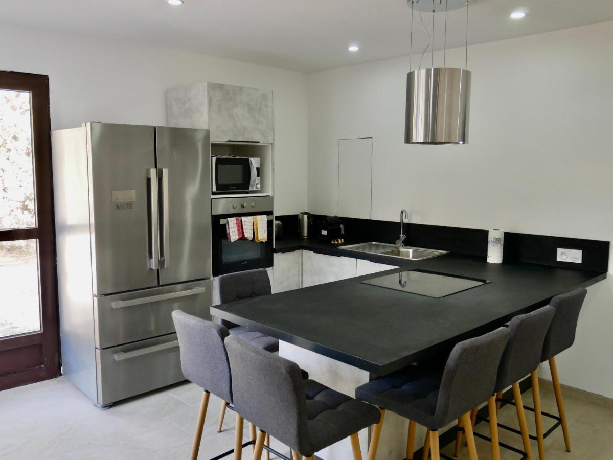 Hotel Port Miou - Coliving - Mas Des Sous Bois Ventabren Esterno foto
